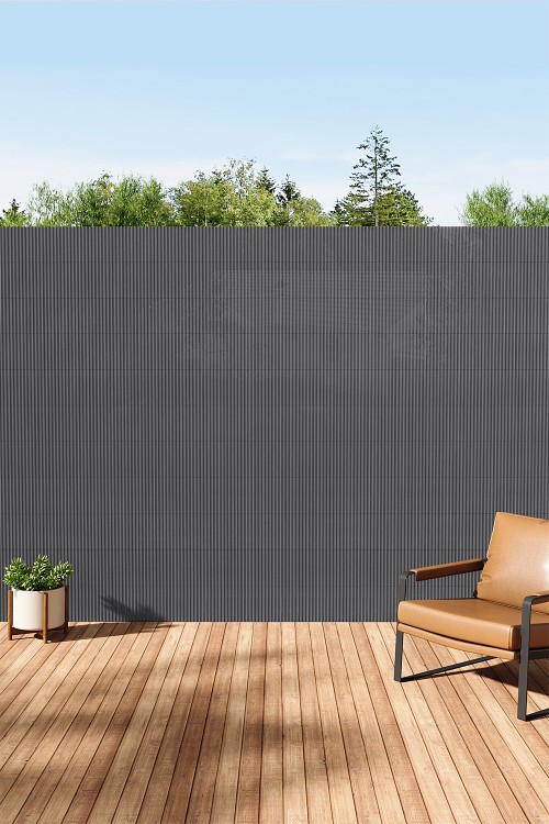 LG1444-1500-1702.jpg